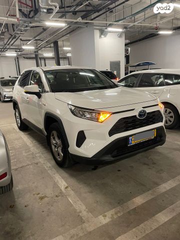 מודעת רכב טויוטה RAV4