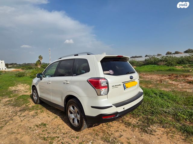 סובארו פורסטר