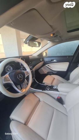 מודעת רכב מרצדס-בנץ GLA