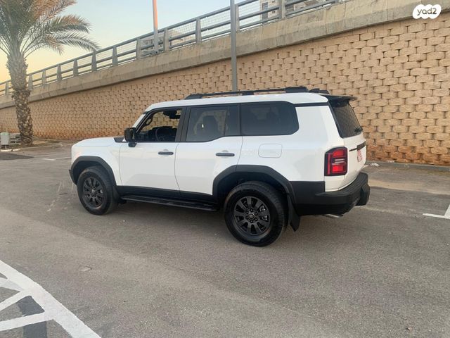 טויוטה לנד קרוזר