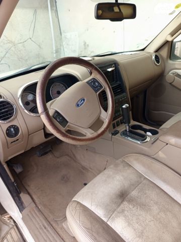 מודעת רכב פורד אקספלורר