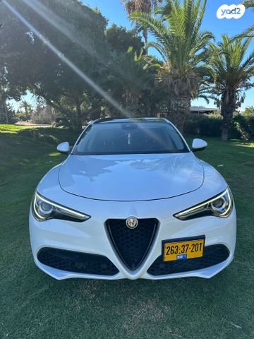 אלפא רומיאו סטלביו