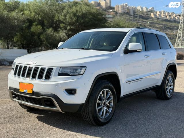 מודעת רכב ג'יפ גרנד צ'ירוקי