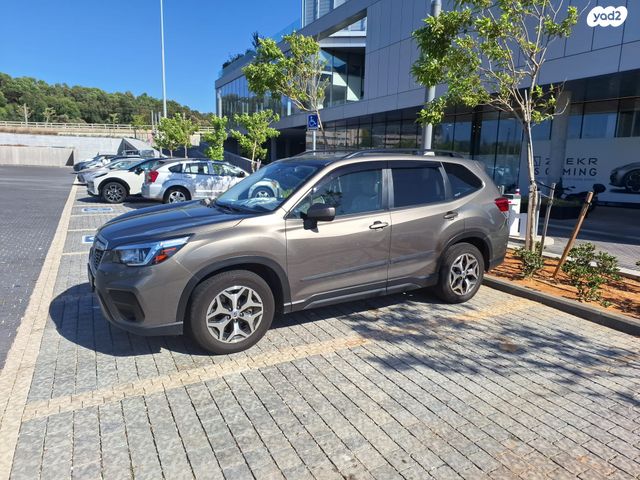 סובארו פורסטר