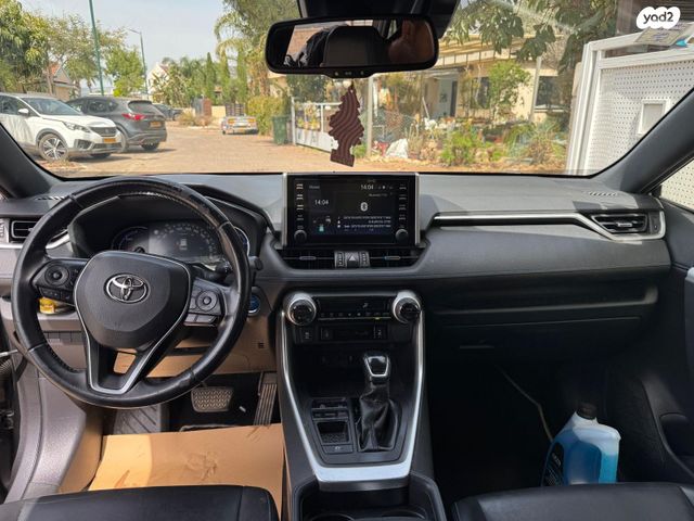 מודעת רכב טויוטה RAV4