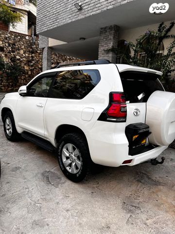 טויוטה לנד קרוזר