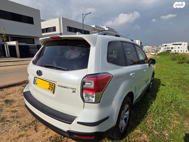 סובארו פורסטר