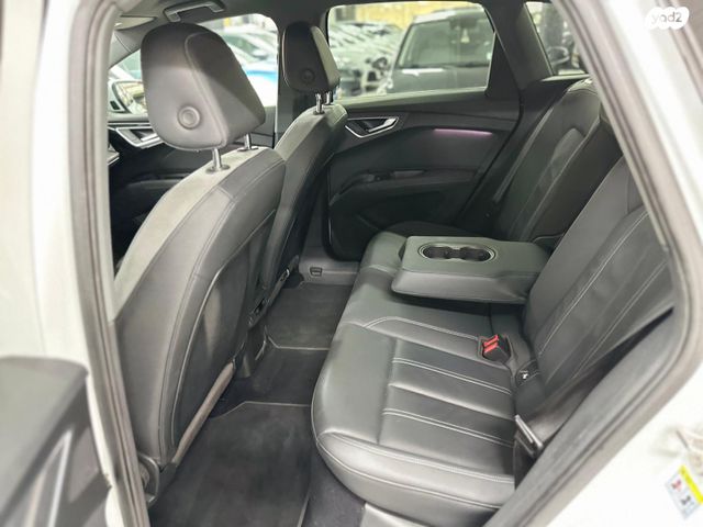 אאודי Q4 e-tron