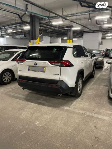 טויוטה RAV4