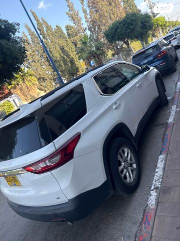 שברולט טראוורס