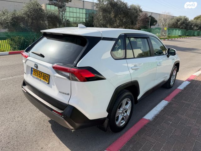 מודעת רכב טויוטה RAV4 2