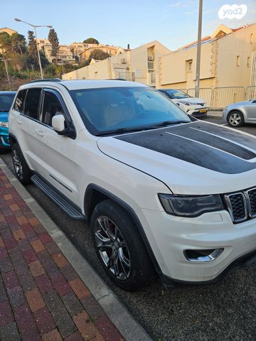 מודעת רכב ג'יפ גרנד צ'ירוקי