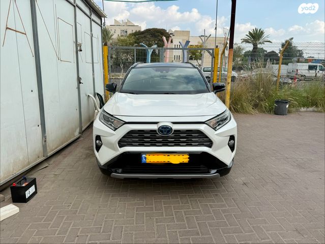 טויוטה RAV4