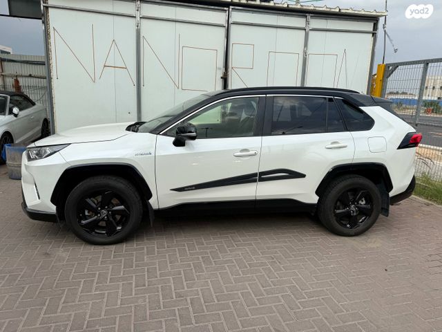 טויוטה RAV4