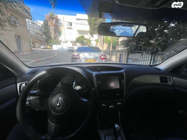 סובארו פורסטר