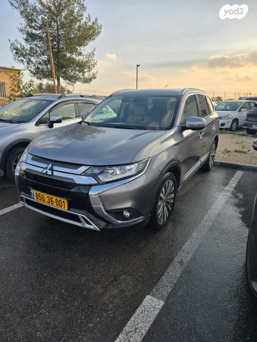 מיצובישי אאוטלנדר