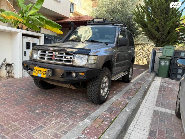 מודעת רכב מיצובישי פג'רו 1