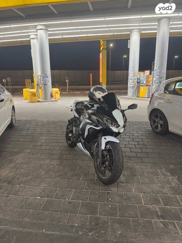 קאוואסאקי נינג'ה 650