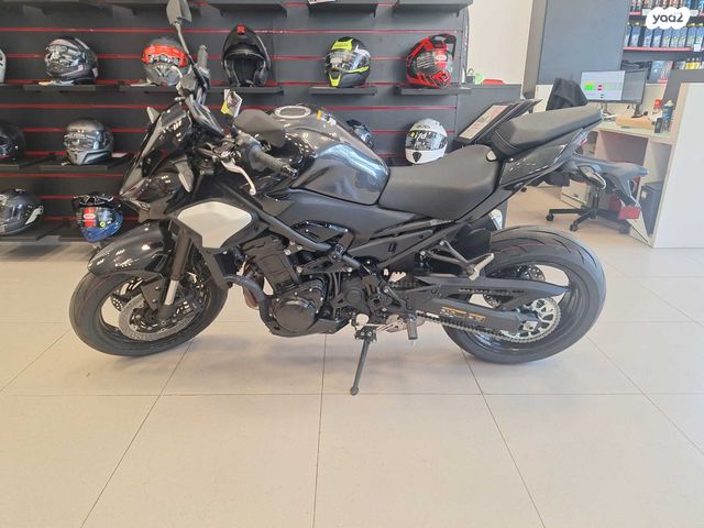 מודעת רכב קאוואסאקי Z900