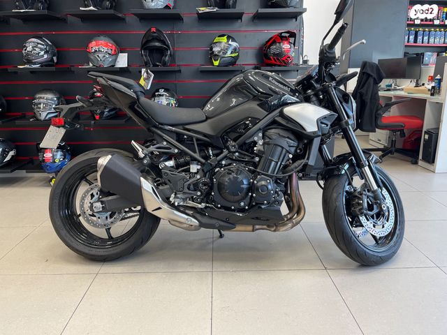 מודעת רכב קאוואסאקי Z900