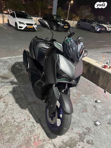 ימאהה X-Max 125 Black