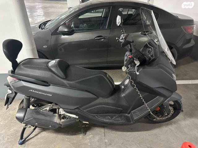 סאן יאנג מקסים 400i