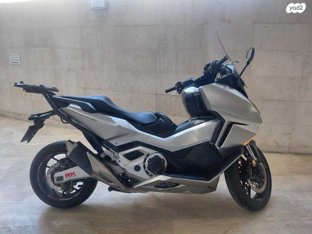 מודעת רכב הונדה פורזה 750