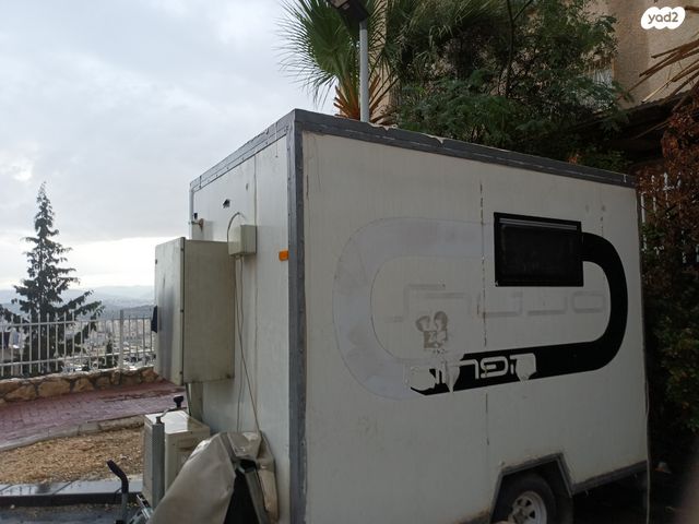 מודעת רכב נגרר (קראוון נגרר)