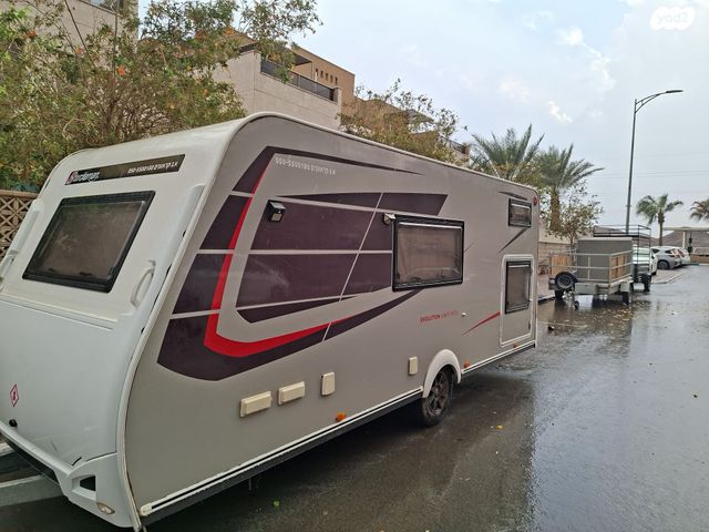 מודעת רכב נגרר (קראוון נגרר)