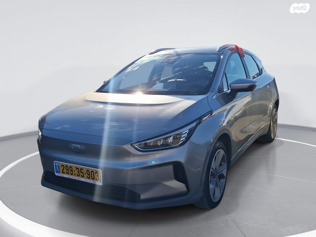 מודעת רכב ג׳ילי Geometry C