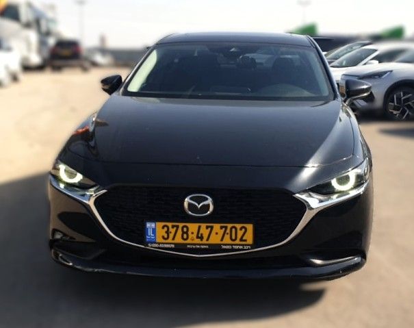 מודעת רכב מאזדה 3