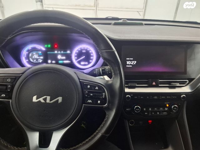 קיה נירו פלוס