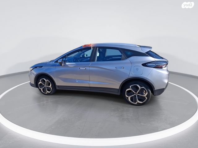 ג׳ילי Geometry C