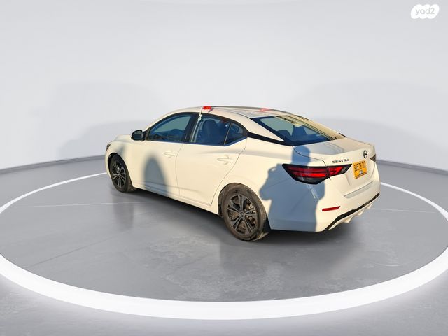 ניסאן סנטרה