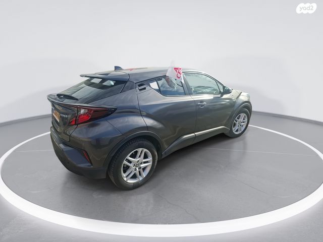 טויוטה C-HR