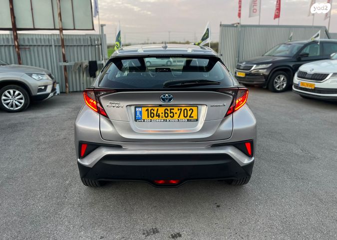טויוטה C-HR