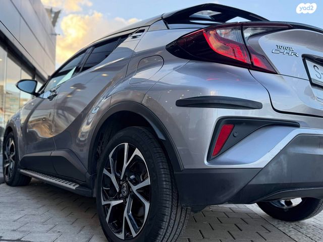 טויוטה C-HR