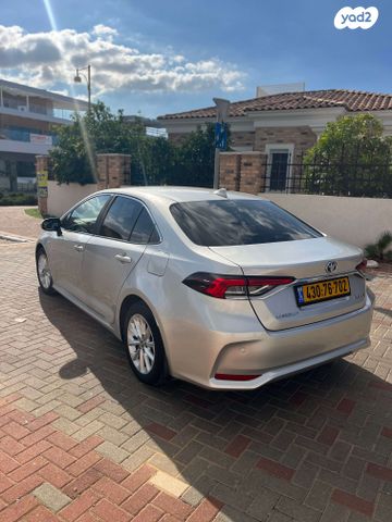 טויוטה קורולה