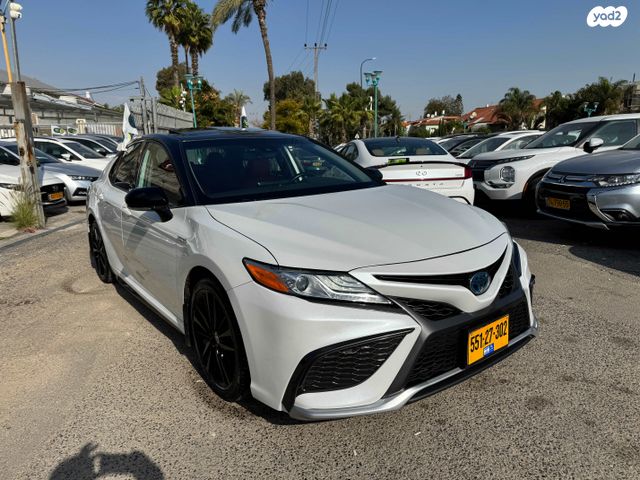 טויוטה קאמרי