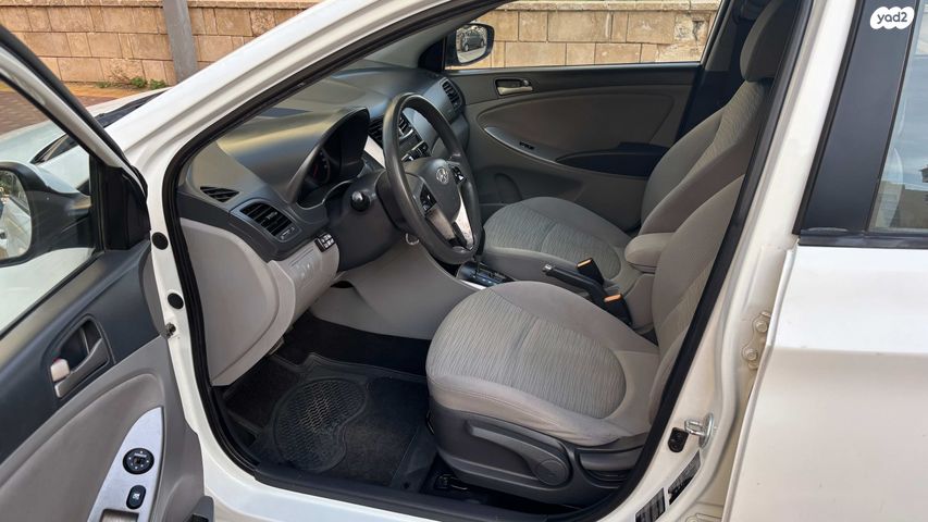 יונדאי אקסנט i25