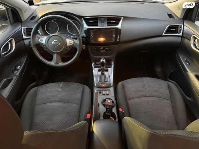 ניסאן סנטרה