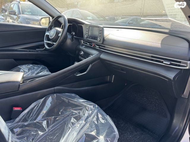 יונדאי אלנטרה