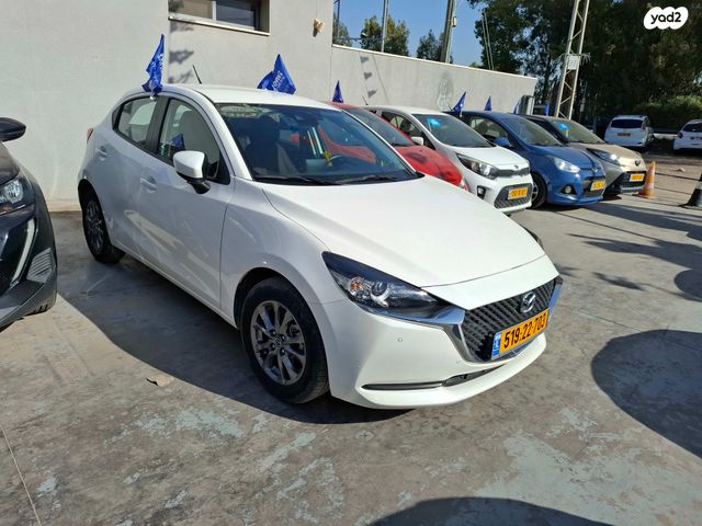 מודעת רכב מאזדה 2