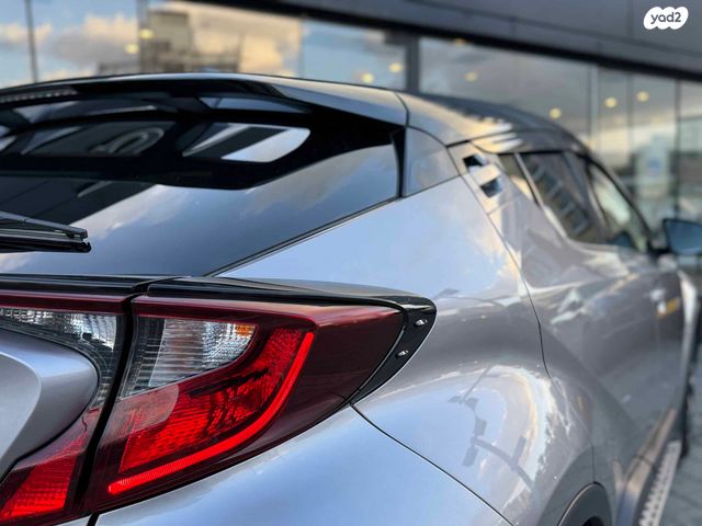 טויוטה C-HR