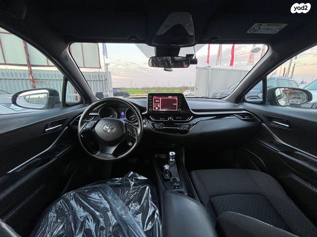 טויוטה C-HR