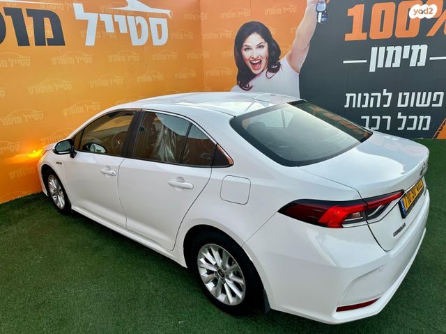 טויוטה קורולה