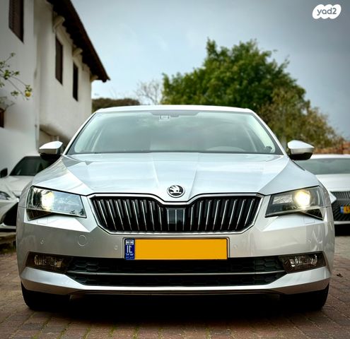 מודעת רכב סקודה סופרב