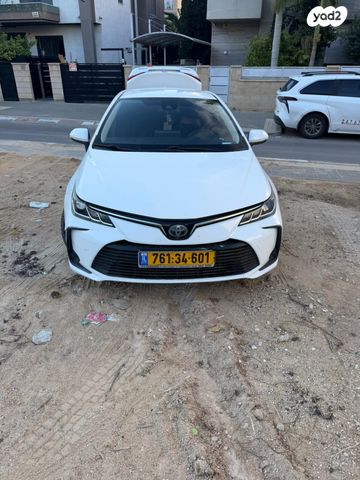 טויוטה קורולה