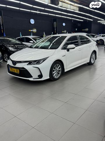 טויוטה קורולה