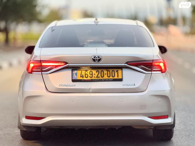 טויוטה קורולה